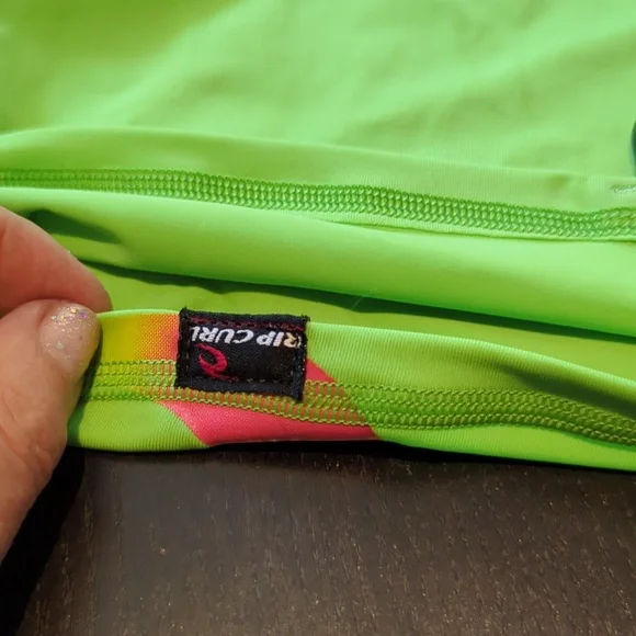 Immaculate vintage RipCurl surf top rash tee T-shirt Y2K surfing, collectible - Picture 9 of 14